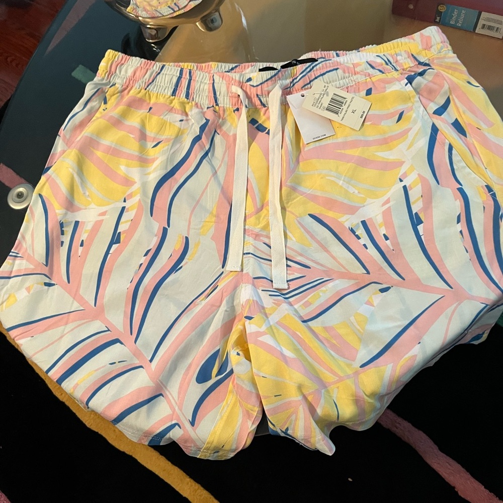 Guess Twin Palms print pastel men’s shorts Size XL NWT